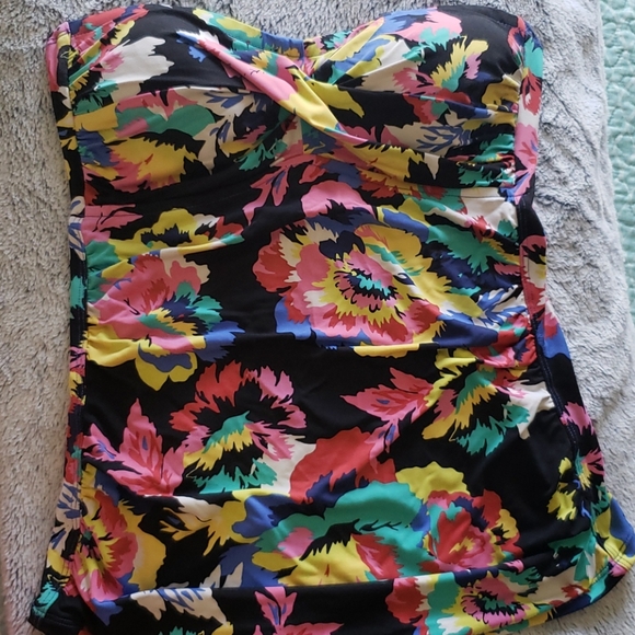 Anne Cole Other - Bathing suit top